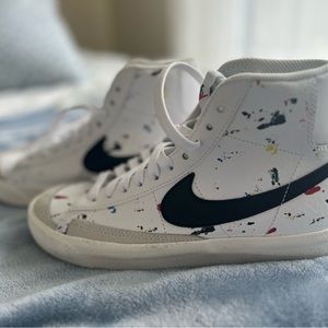 Nike 2021
Blazer Mid '77 GS 'Paint Splatter'